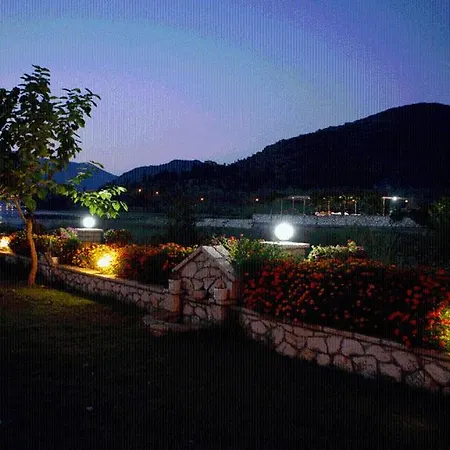 Gasthuis The Garden's 3*