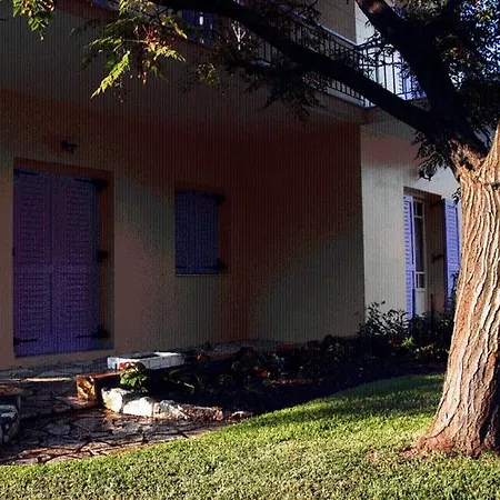 Gasthuis The Garden's 3*